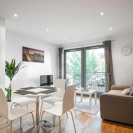 City Center Apartment Бедфорд Экстерьер фото