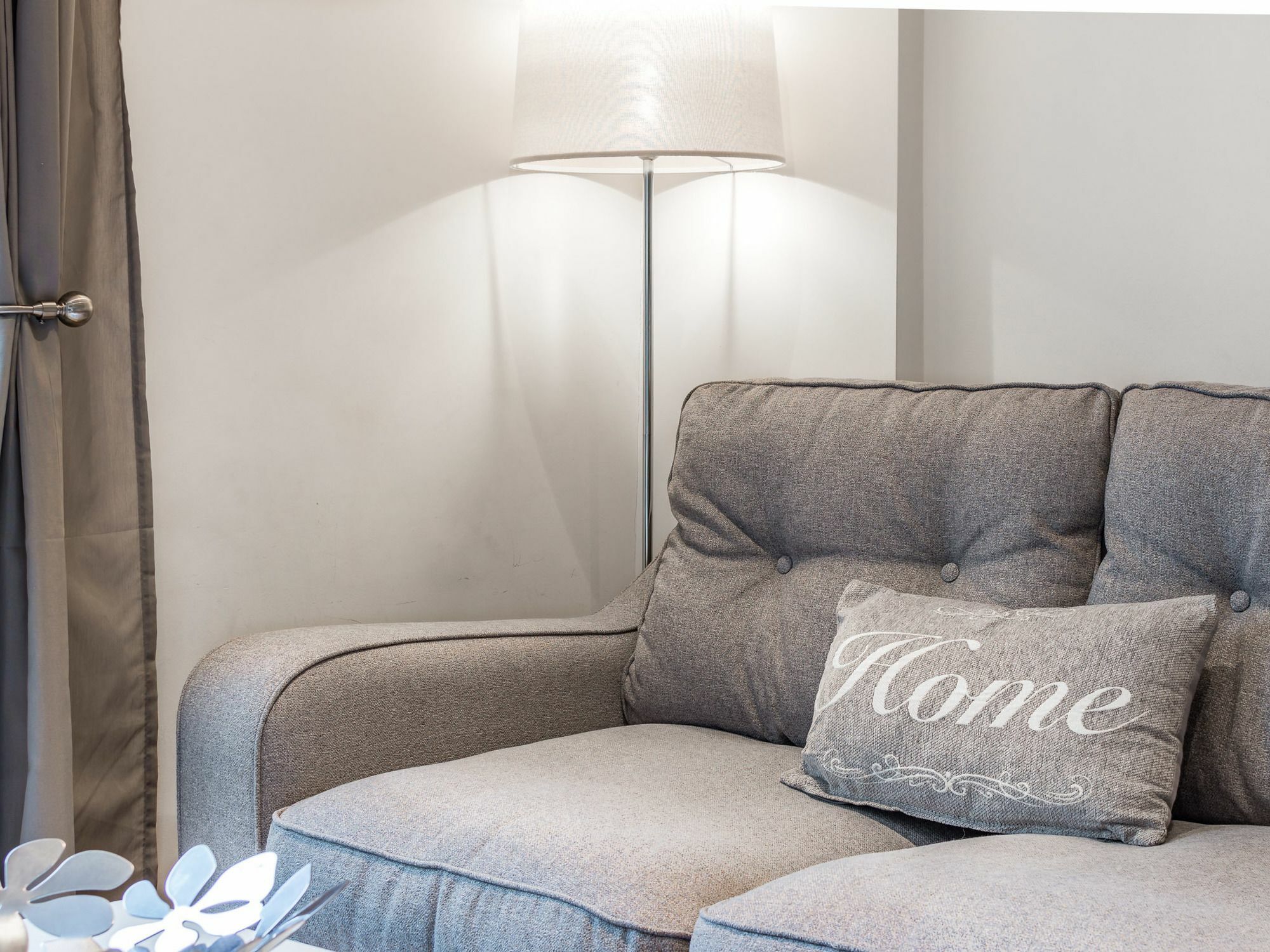 City Center Apartment Бедфорд Экстерьер фото